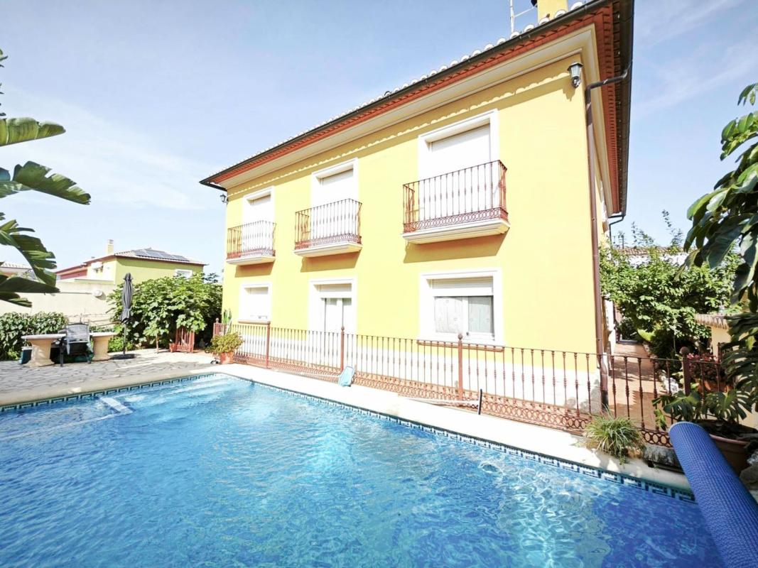 Sprzedaż niezależnego domku jednorodzinnego w Casa o chalet en Avenida Blasco Ibáñez, Centro, Pedreguer, Pedreguer photo 1