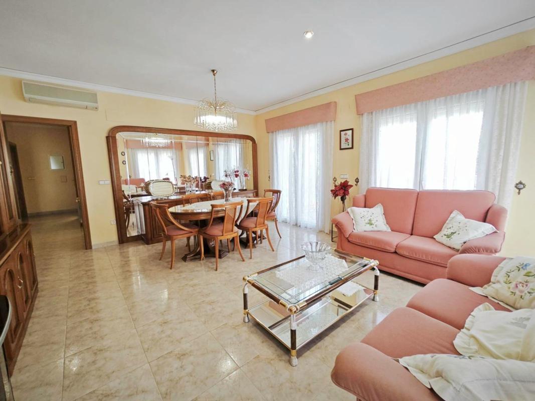 Sprzedaż niezależnego domku jednorodzinnego w Casa o chalet en Avenida Blasco Ibáñez, Centro, Pedreguer, Pedreguer photo 5