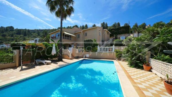 Chalet independiente en venta en Casa o chalet en Benidoleig, Benidoleig
 photo 1