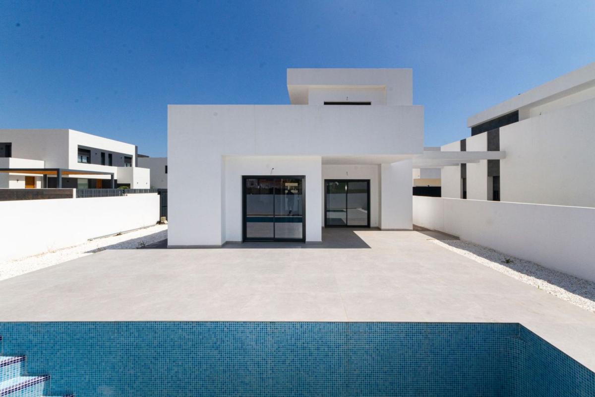 Properties for sale and rent in Spain photo 5