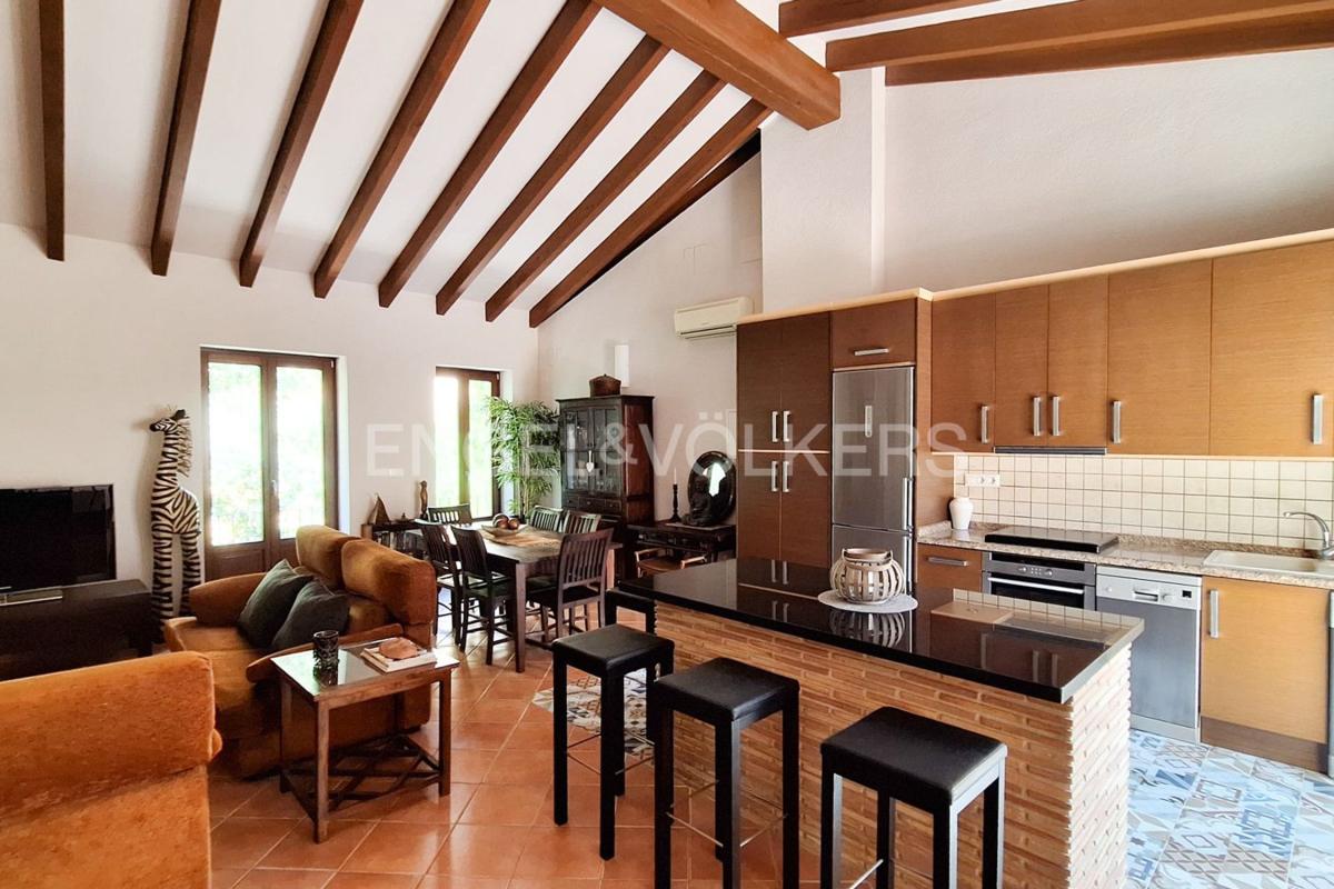 Properties for sale and rent in Spain photo 2