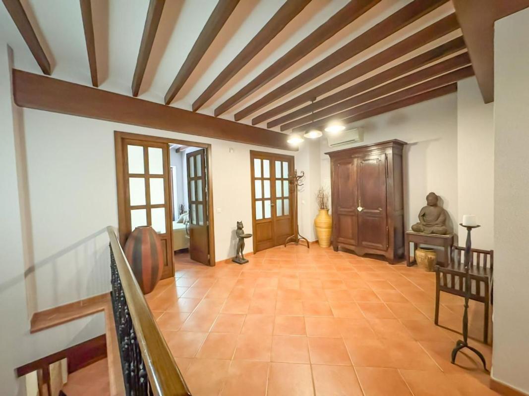Properties for sale and rent in Spain photo 4