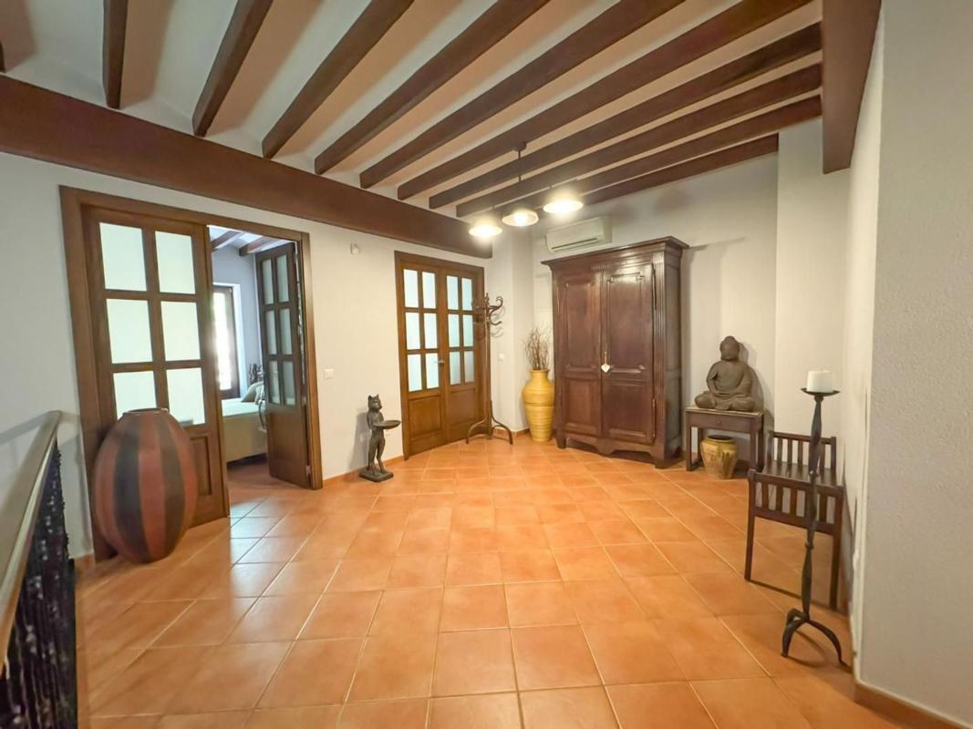 Properties for sale and rent in Spain photo 5
