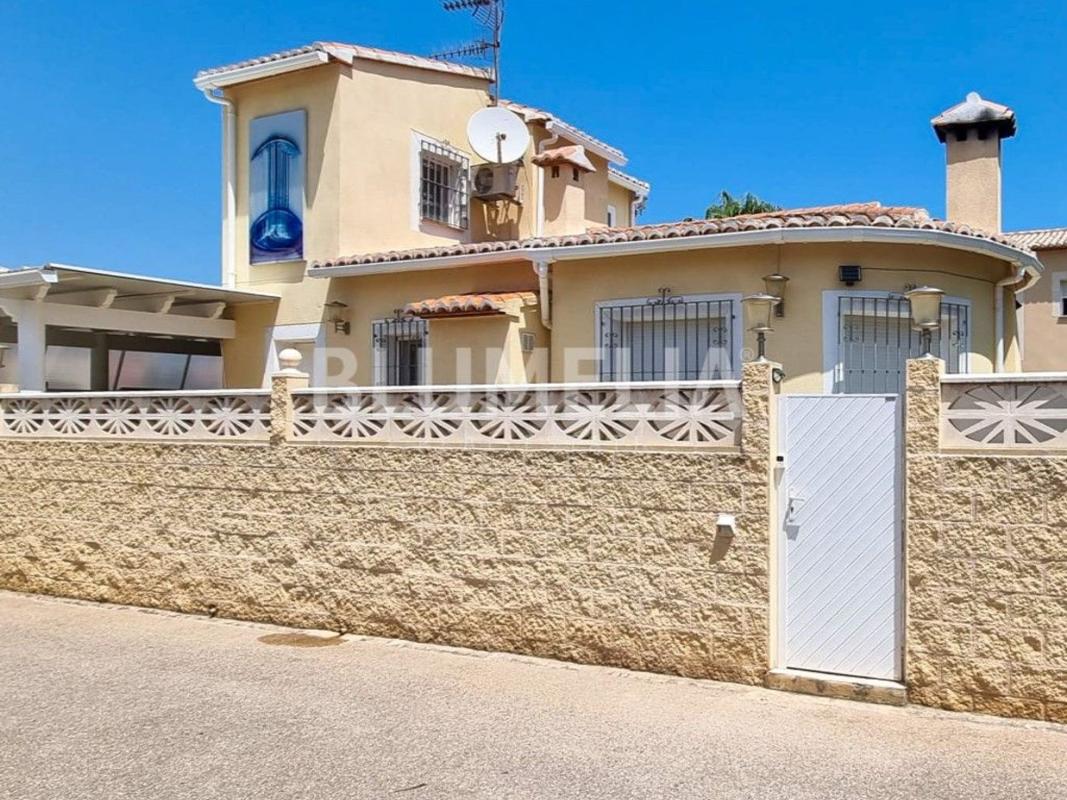 Propiedades en venta y alquiler en España photo 1