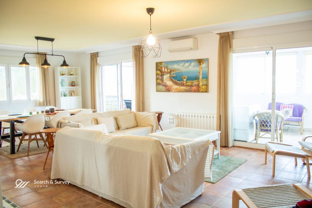 Properties for sale and rent in Spain photo 2