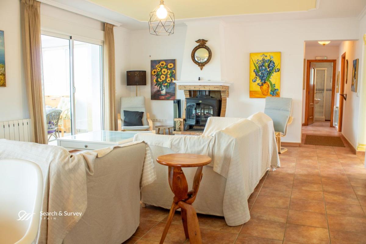 Properties for sale and rent in Spain photo 5