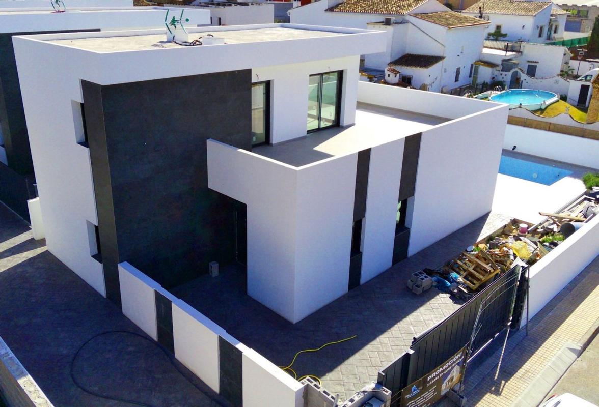 Properties for sale and rent in Spain photo 2