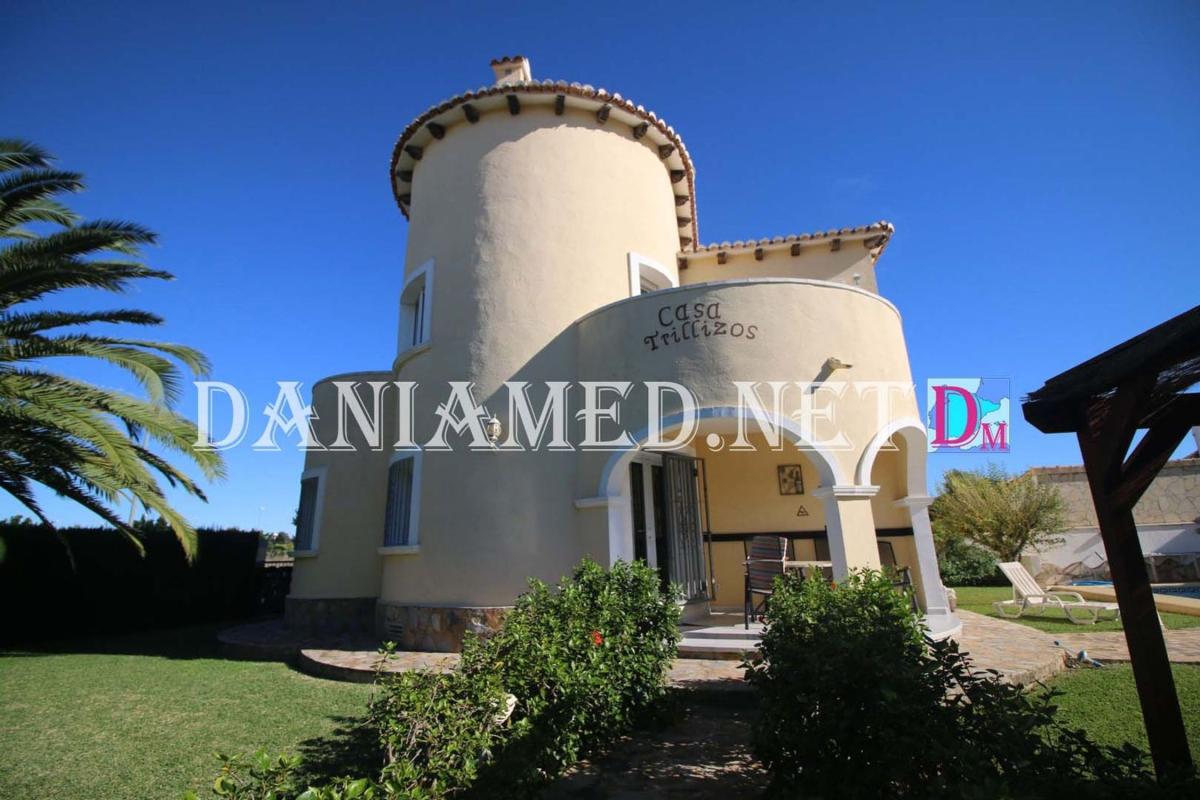 Properties for sale and rent in Spain photo 3