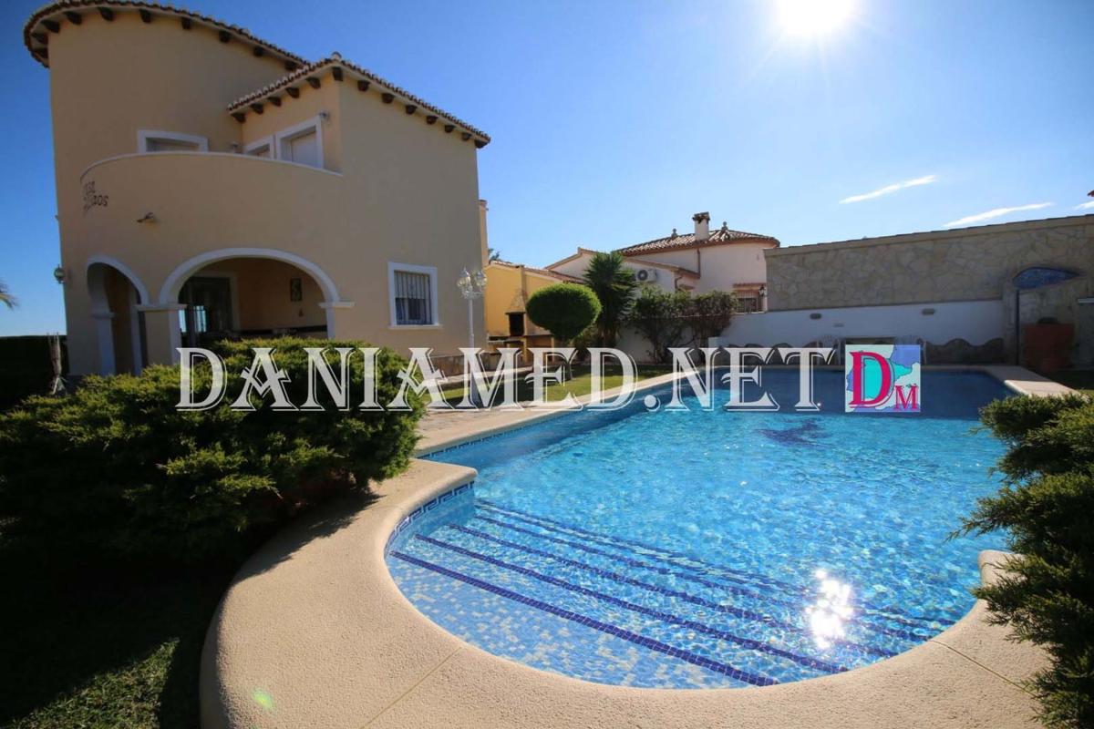 Properties for sale and rent in Spain photo 4