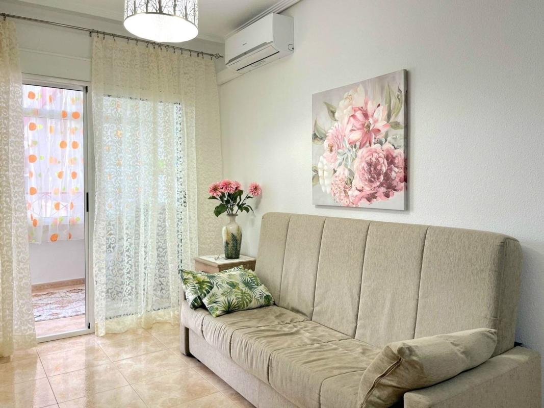 Sale of apartment in Piso en Parque de las Naciones, Torrevieja, Torrevieja
photo 3