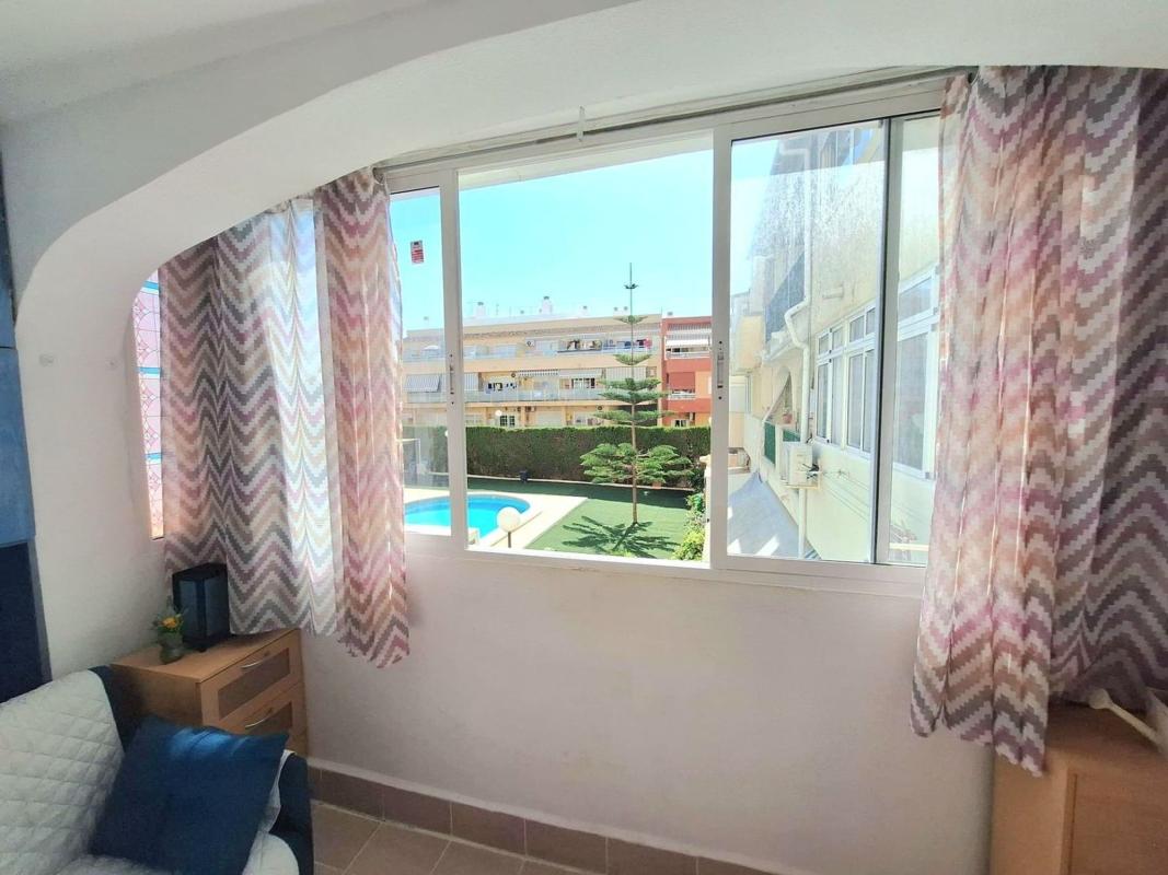 Venta de piso en Piso en Nueva Torrevieja, Torrevieja, Torrevieja
photo 4
