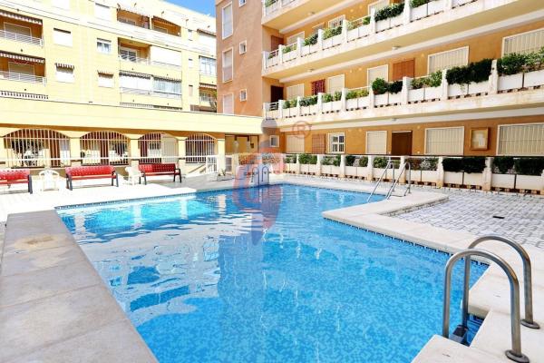 Venta de piso en Piso en Calle Nou d'Octubre, 7, Las Viñas, Guardamar del Segura, Guardamar del Segura
photo 1