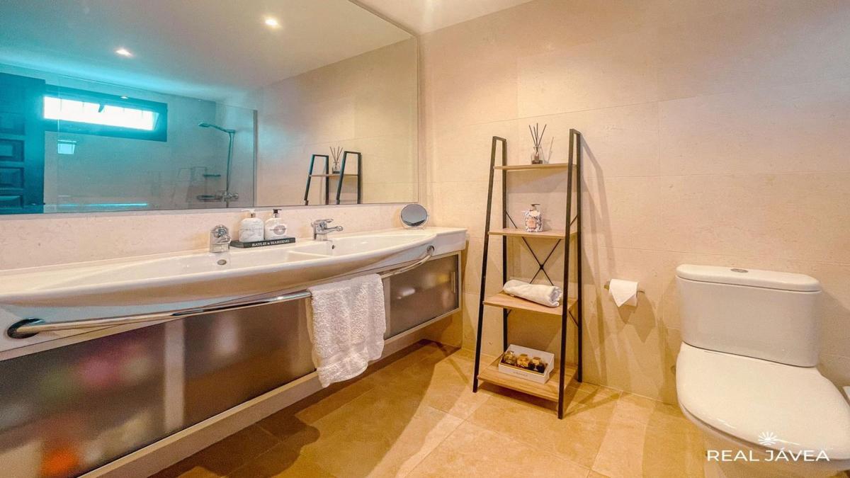Sprzedaż niezależnego domku jednorodzinnego w Casa o chalet en Calle Alameda, Centro Ciudad, Jávea/Xàbia, Jávea/Xàbia photo 5