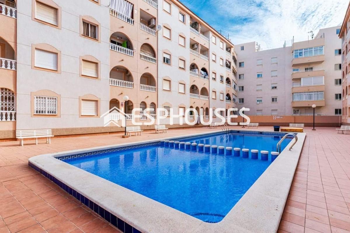 Sprzedaż mieszkania w Piso en Antonio Machado, Torrevieja, Torrevieja
photo 1