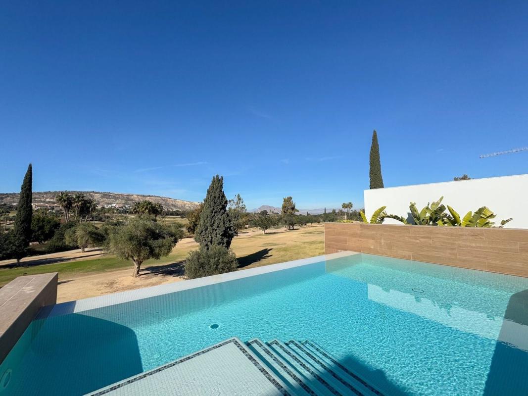 Venta de chalet independiente en Casa o chalet en Algorfa, Algorfa
photo 5