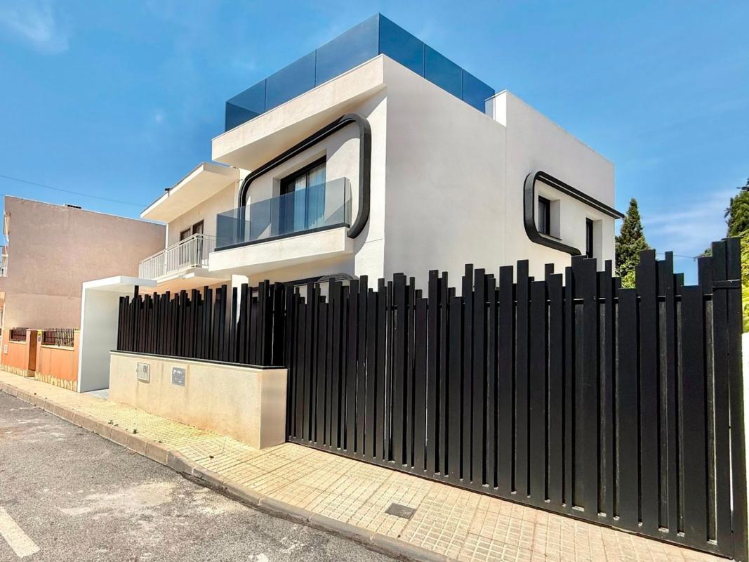 Продажа отдельного шале в Casa o chalet en Torre de la Horadada, Pilar de la Horadada, Пилар де ла Орадада photo 1