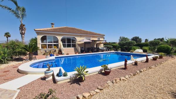 Casa o chalet independiente en Catral thumbnail 1