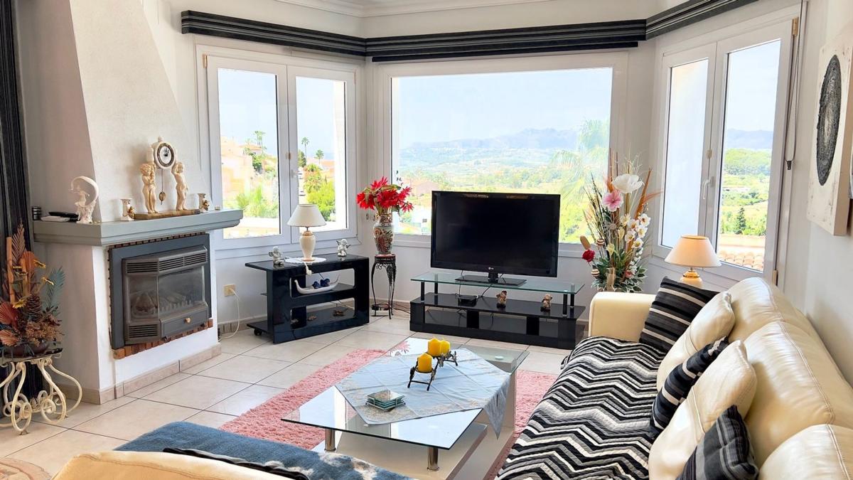 Properties for sale and rent in Spain photo 3
