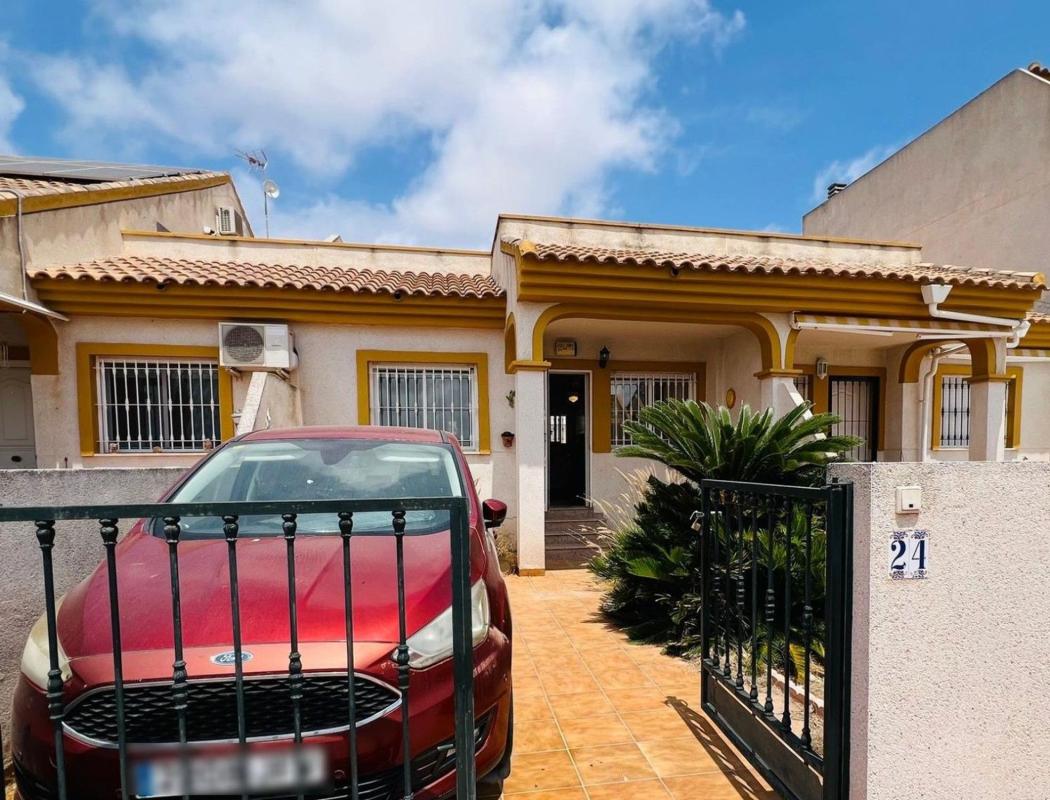 Sale of independent chalet in Casa o chalet en Calle José García Hurtado, 28, Daya Nueva, Daya Nueva
photo 1