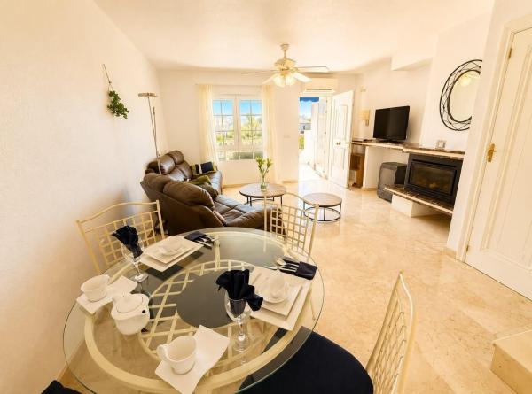 Chalet adosado en Avenida Ramblas de Oleza, 1, Las Ramblas, Orihuela thumbnail 2