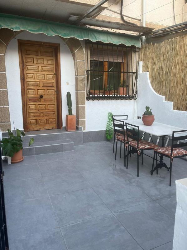 Propiedades en venta y alquiler en España photo 2