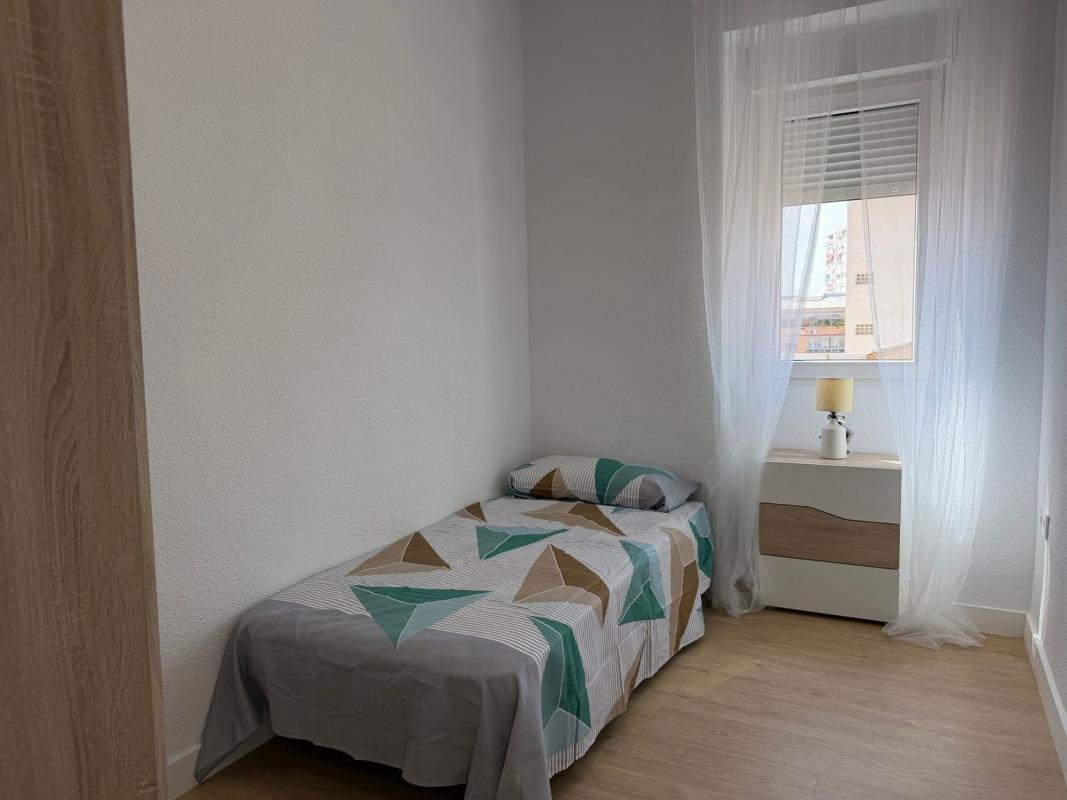 Продажа квартиры на Piso en Calle Antonio Maura, Plà del Bon Repòs-La Goteta, Alicante / Alacant, Аликанте / Алакант
photo 5