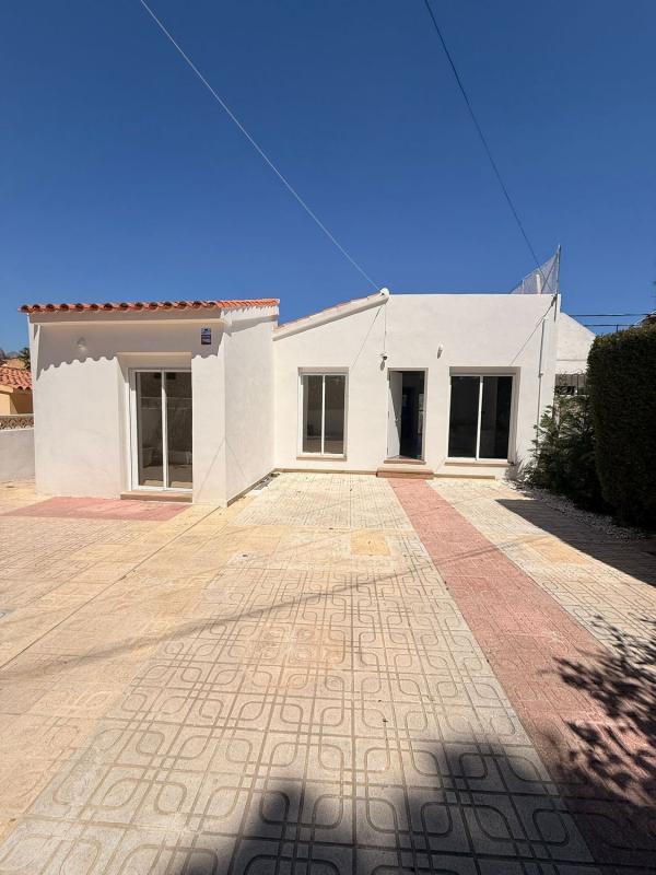 Propiedades en venta y alquiler en España photo 1