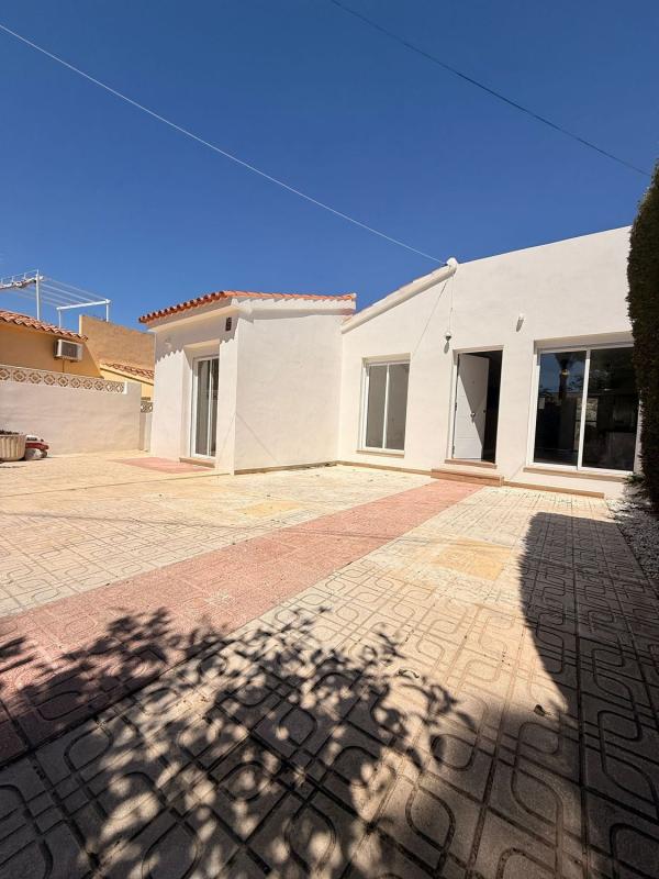 Propiedades en venta y alquiler en España photo 4