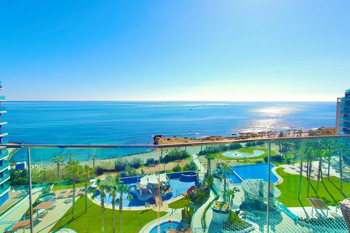Sale of apartment in Piso en Calle Mar Llana, 2, Punta Prima, Torrevieja, Torrevieja
 photo 2