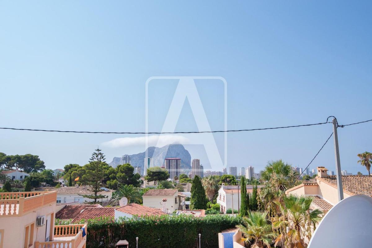 Sprzedaż niezależnego domku jednorodzinnego w Casa o chalet en Cometa-Carrió, Calpe, Kalpe photo 2