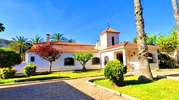 Casa o chalet independiente en Calle Peña del Sol, Campo Alto, Elda photo 1