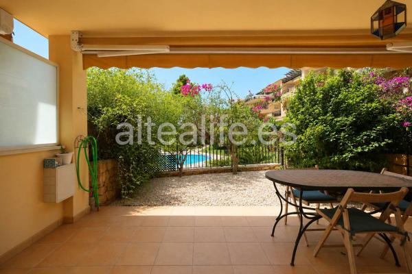 Продажа квартиры на Piso en Calle Isla de Altea, Zona de Mascarat, Altea, Алтея
photo 1