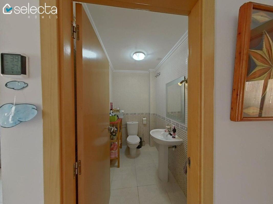 Properties for sale and rent in Spain photo 4