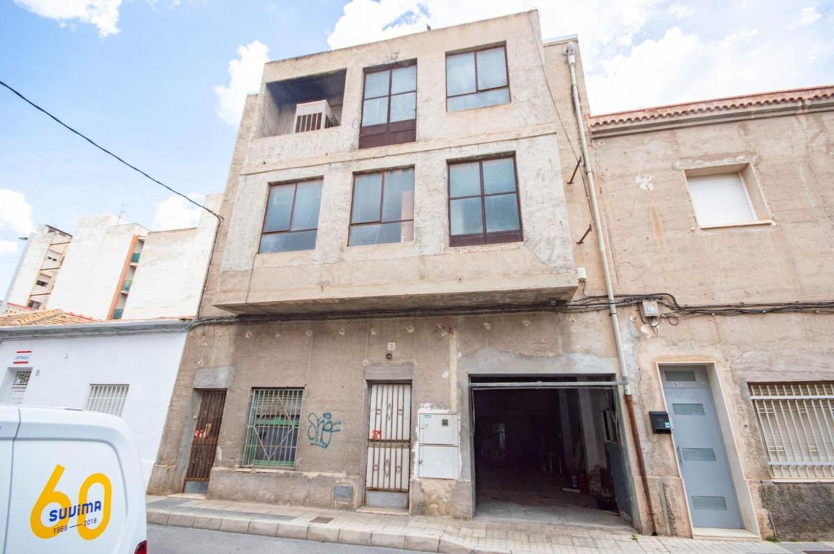 Edificio Residencial de 366m2 en venta en Elda photo 1