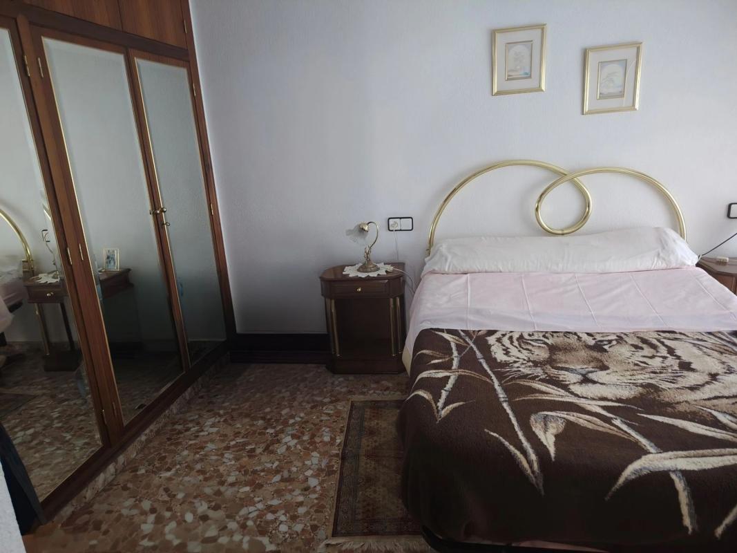 Edificio Residencial de 272m2 en venta en Elda photo 5