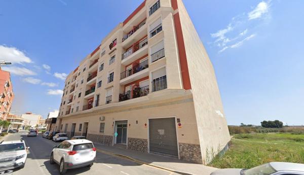 Edificio residencial en Avenida de la Libertad, 12, Albatera photo 1