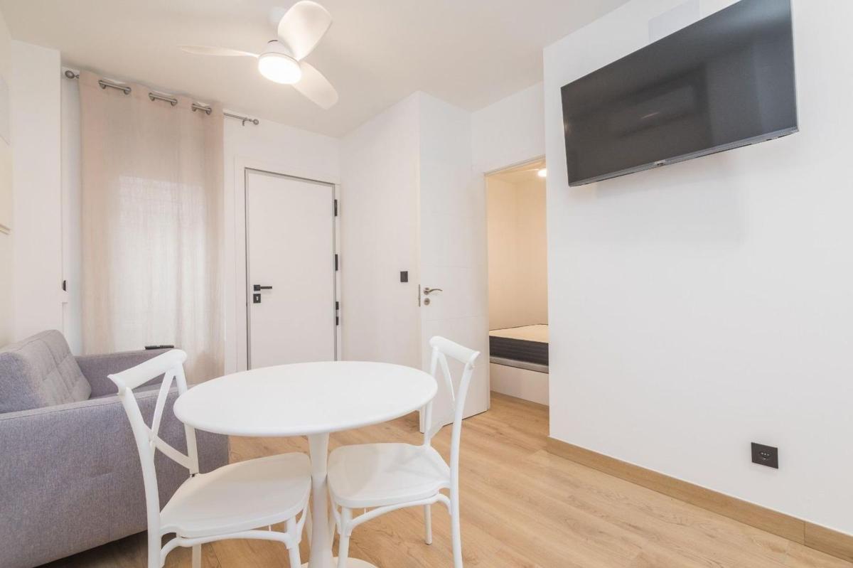 Edificio Residencial de 110m2 en venta en Elche / Elx photo 2