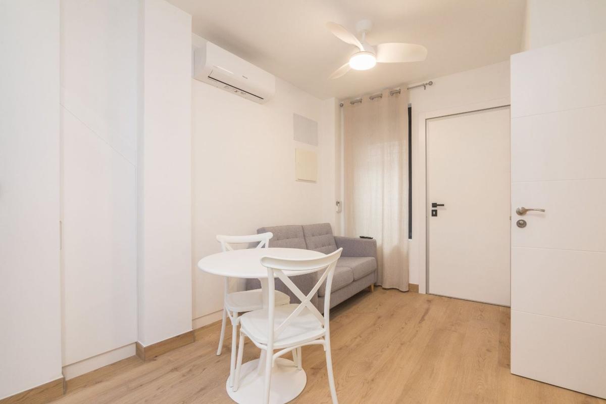Edificio Residencial de 110m2 en venta en Elche / Elx photo 3