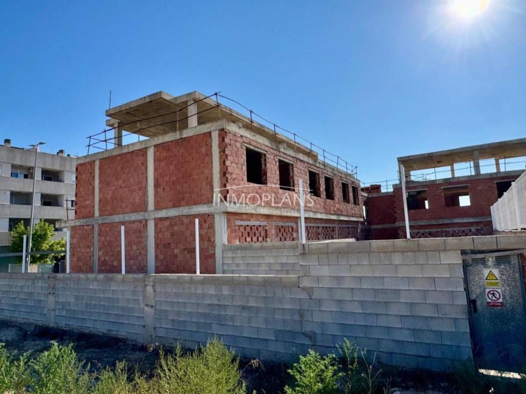 Здание Жилой площадью 1754м2 на продажу в Касталья photo 4