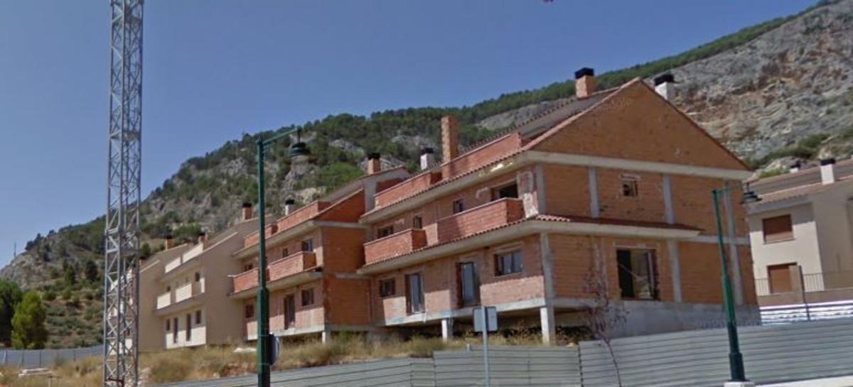 Edificio Residencial de 237m2 en venta en Alcoy / Alcoi photo 1