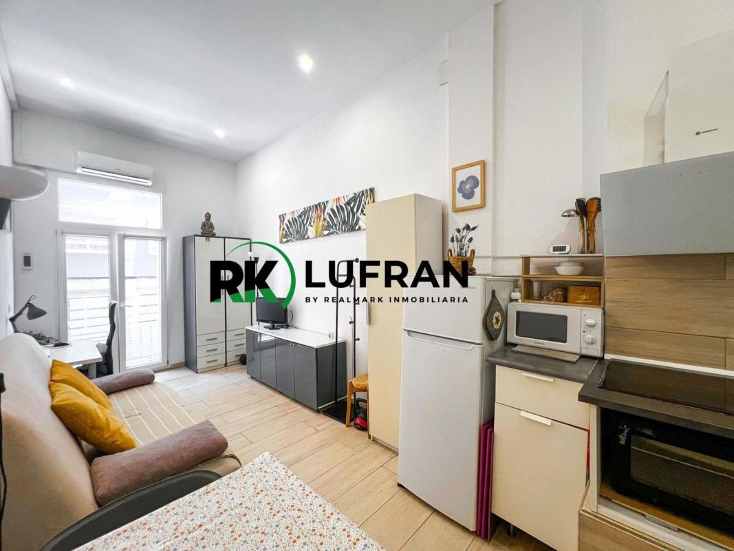 Edificio Residencial de 135m2 en venta en Alicante / Alacant photo 2