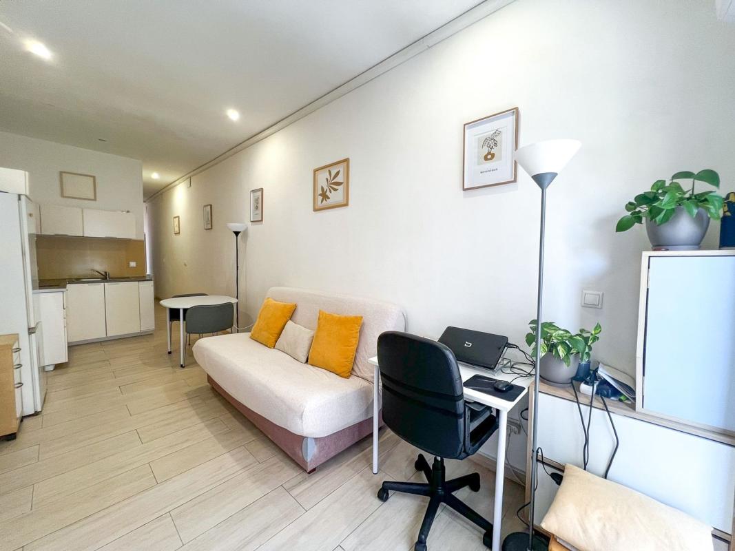 Edificio Residencial de 135m2 en venta en Alicante / Alacant photo 1