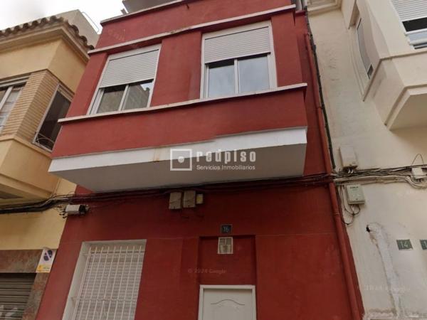 Edificio de oficinas en Calle de San Carlos, Carolinas Bajas, Alicante / Alacant photo 1