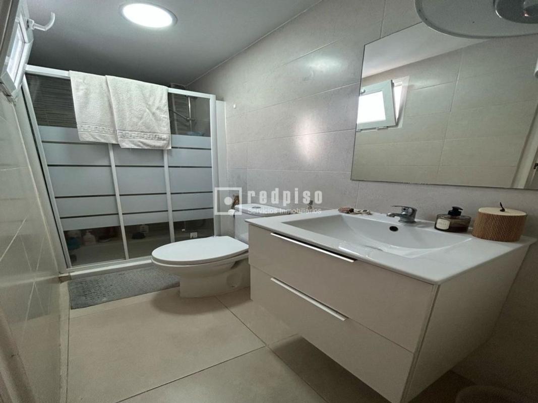 Edificio Residencial de 200m2 en venta en Alicante / Alacant photo 4