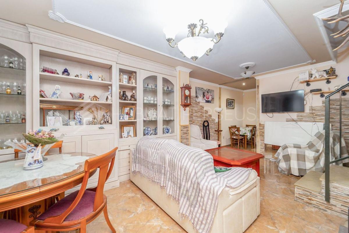 Budynek Mieszkalny o powierzchni 156m2 na sprzedaż w San Juan de Alicante photo 2