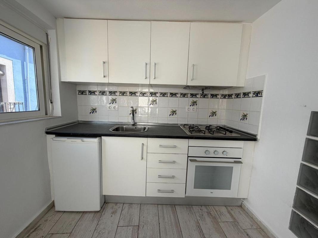 Edificio Residencial de 128m2 en venta en Alicante / Alacant photo 2