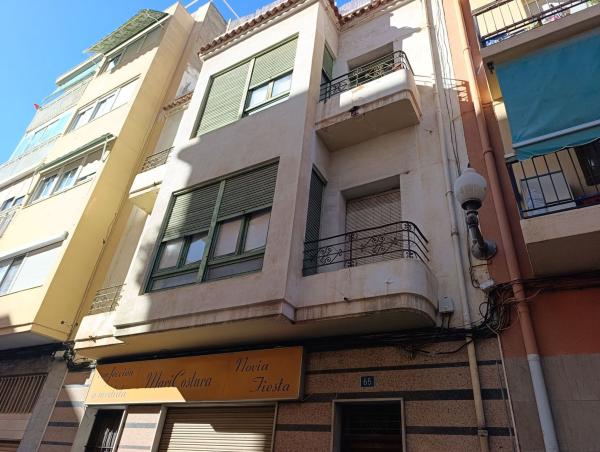 Edificio residencial en Calle València, Carolinas Bajas, Alicante / Alacant photo 1