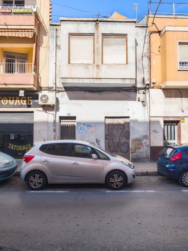 Edificio Residencial de 399m2 en venta en Alicante / Alacant photo 2