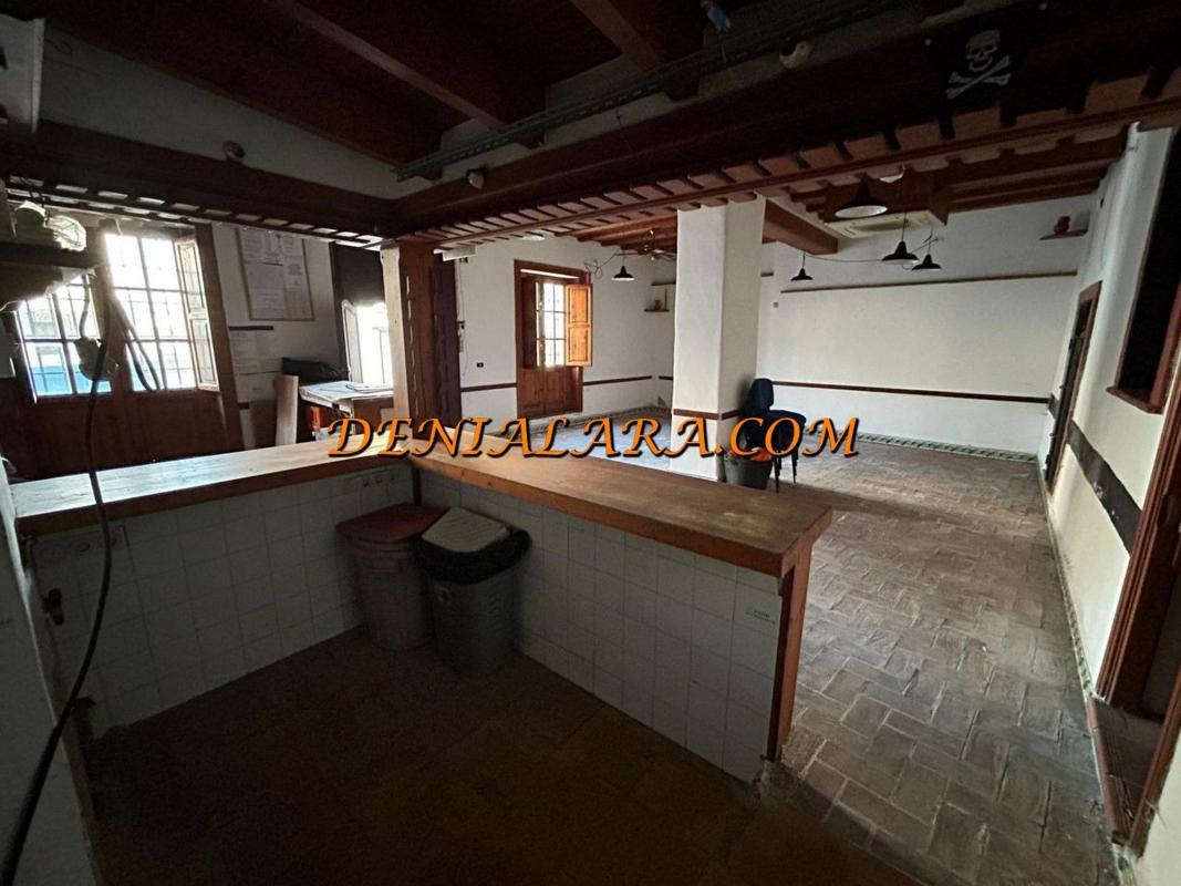 Budynek Mieszkalny o powierzchni 192m2 na sprzedaż w Dénia photo 4