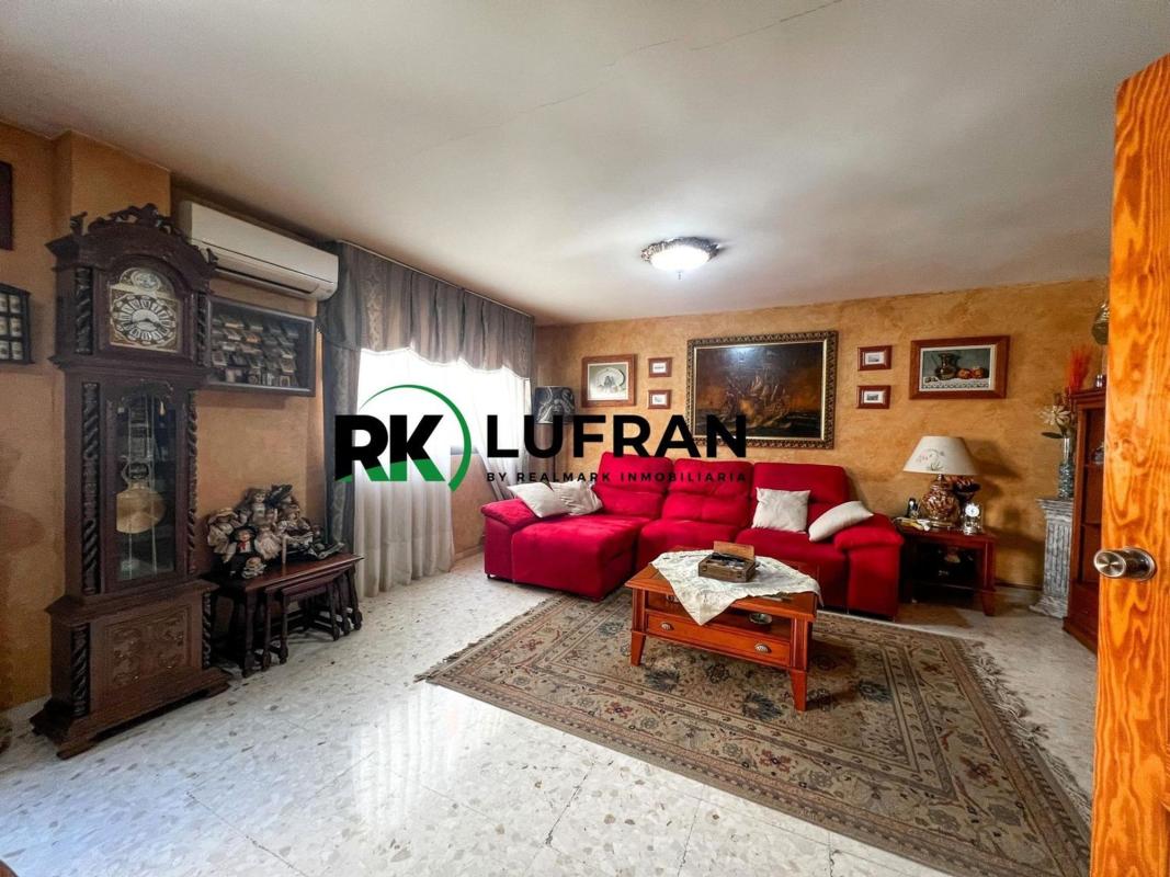 Budynek Mieszkalny o powierzchni 230m2 na sprzedaż w Alicante / Alacant photo 2